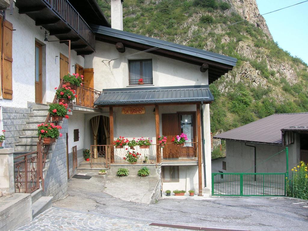 La Barmo Affittacamere Pietraporzio Exterior foto